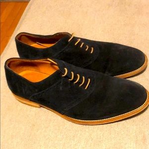 Black suede shoes size 10 Millburn